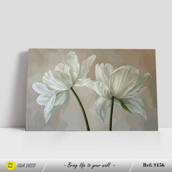 Toile élégante avec deux fleurs blanches délicates sur fond doux – Image 2